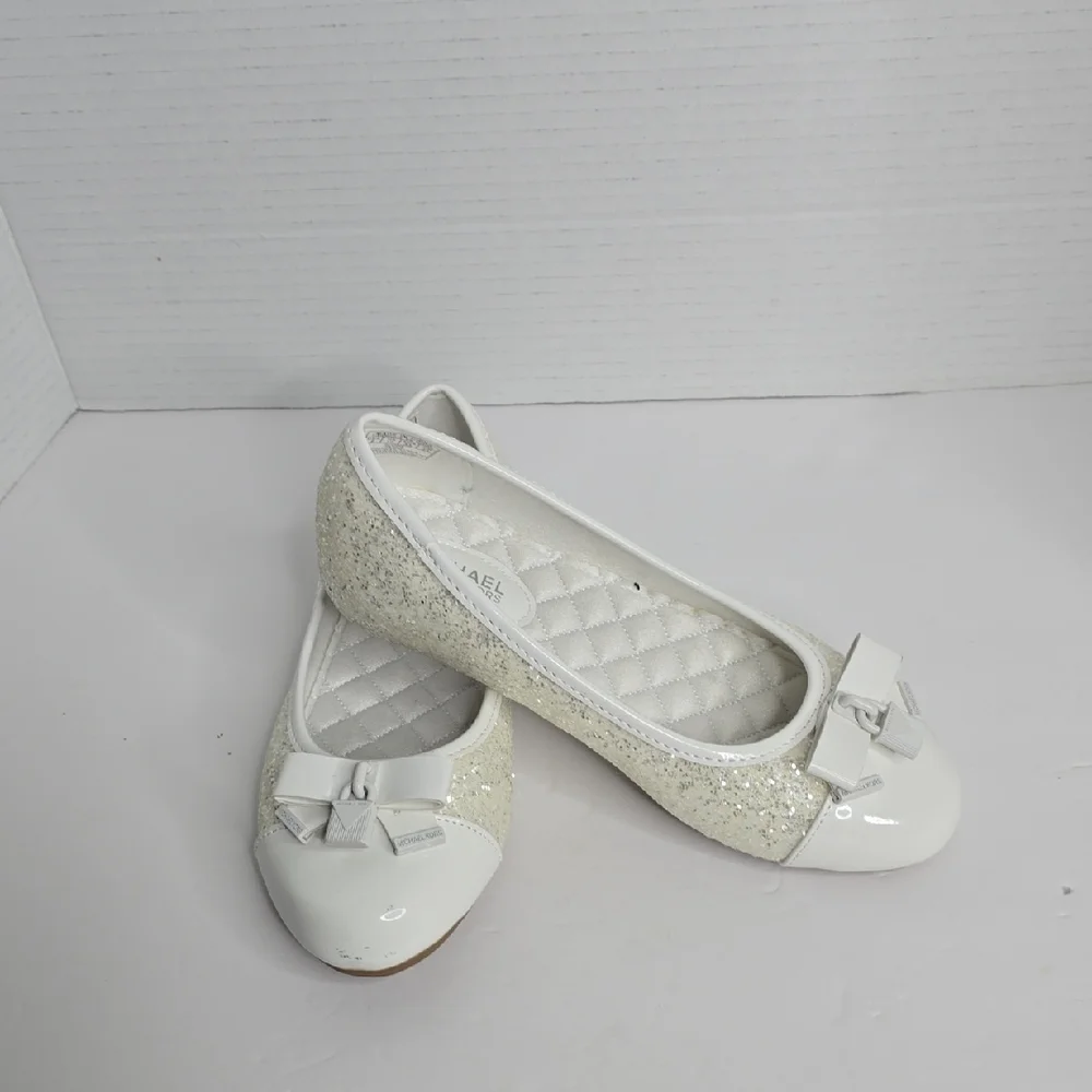 Micheal Micheal Kors Girls Kenya Glitter Bow Ballet Flats Size 2